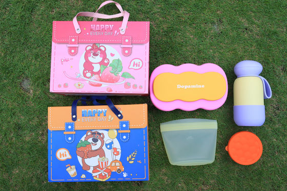 ভালো দাম ম্যাকারন সিলিকন লাঞ্চ গিফট সেট ️ বিভক্ত বেন্টো বক্স, 304 স্টেইনলেস স্টিলের বোতল, সিলিকন ফুড ব্যাগ এবং স্টোরেজ কন্টেইনার পরিবেশ বান্ধব ছুটির টেবিলওয়্যার অনলাইন