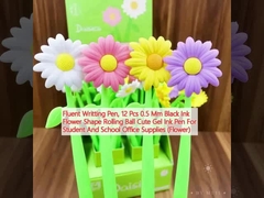 ফ্লুয়েন্ট রাইটিং পেন, ১২ পিসি ০.৫ মিমি কালো কালি ফুলের আকৃতির রোলিং বল শিক্ষার্থী এবং স্কুল অফিস সরবরাহের জন্য মিষ্টি জেল কালি পেন (ফুল)